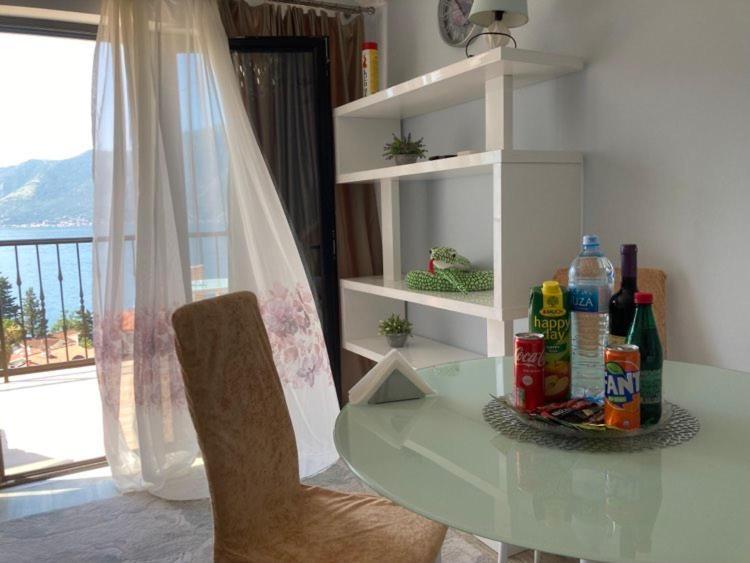Apartments Fantasy Котор Экстерьер фото