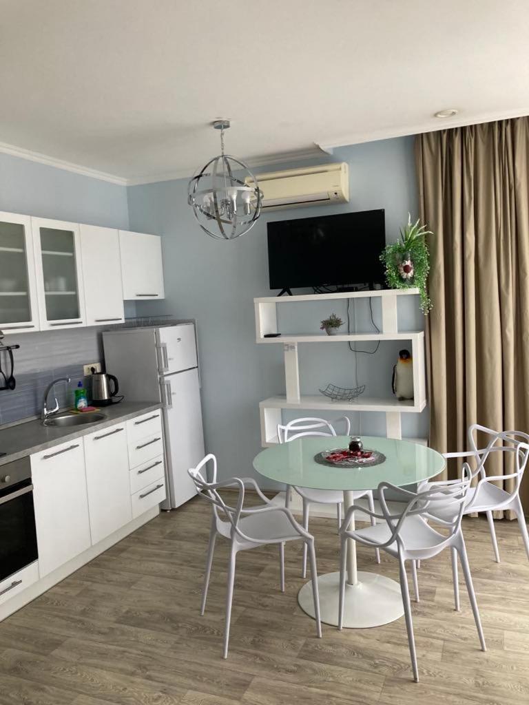 Apartments Fantasy Котор Экстерьер фото